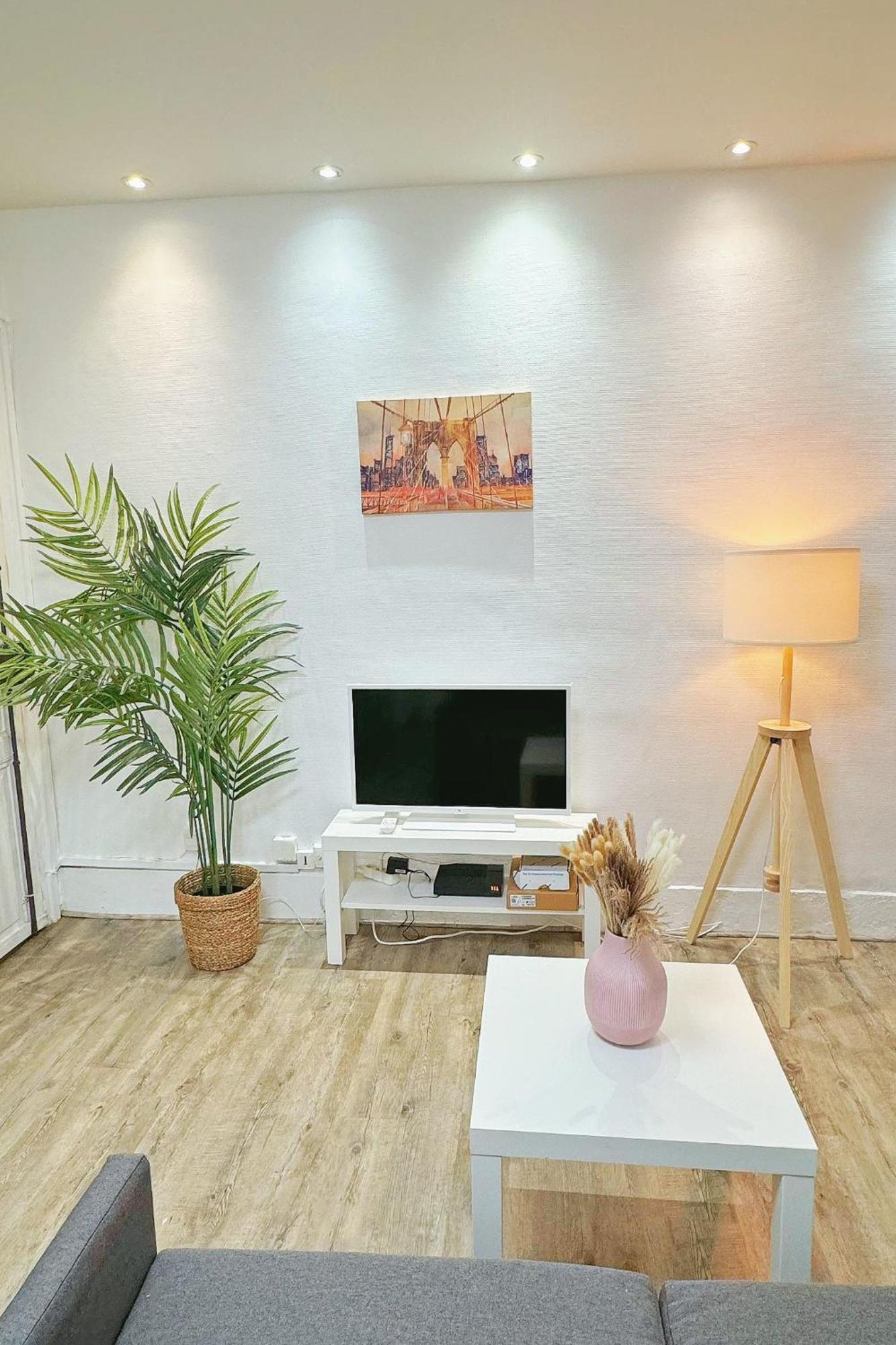2 Minutes Metro Pasteur Paris 15Th Cosy Apartment Free Parking Екстериор снимка